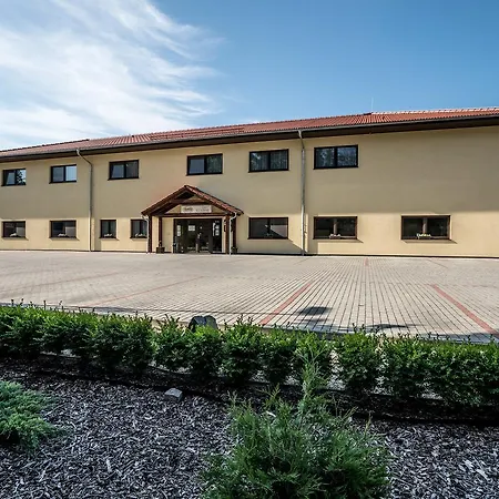 Otel Na Farme