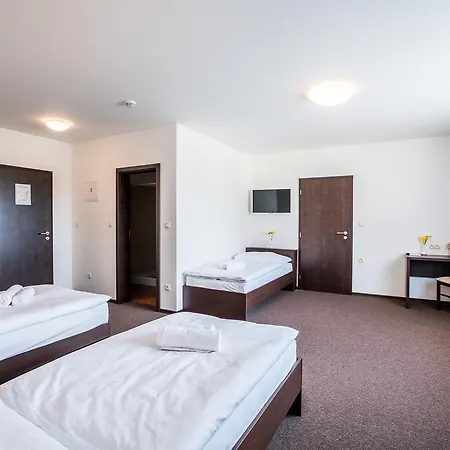 Na Farmě Hotel